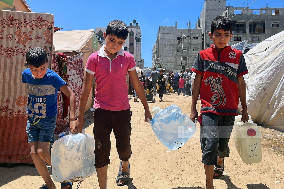 في ظل استمرار العنف وسقوط الضحايا وصعوبة إدخال المساعدات
