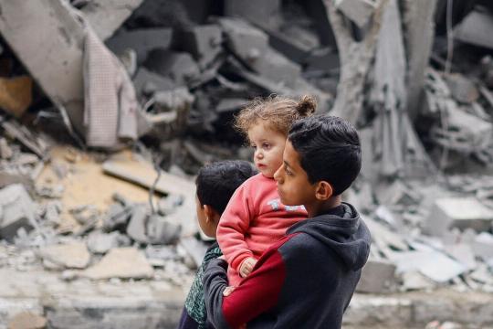 في يومهم العالمي.. واقع مأساوي يلاحق أطفال غزة (بالأرقام)