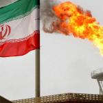 مسئول إيراني: طهران تعمل على خفض إنتاج النفط