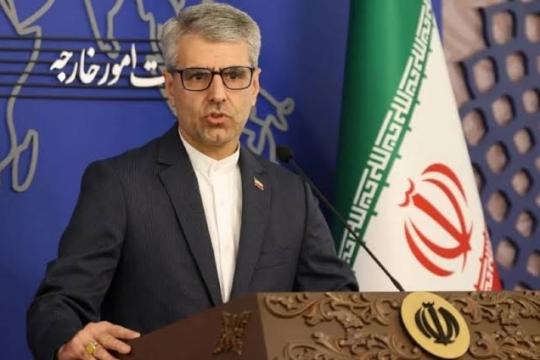 إيران تدرس الرد الأمريكي بشأن مضيق هرمز وتستعد للرد عبر الوسطاء