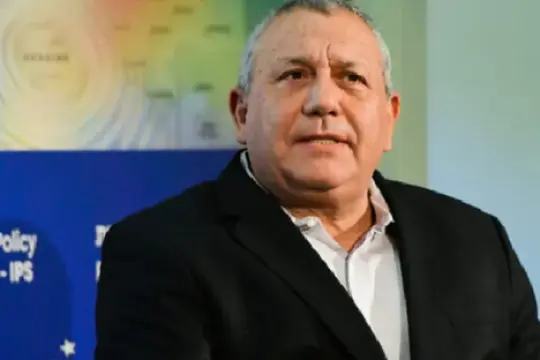 آيزنكوت يتهم نتنياهو بالكذب: لا تهديد إيرانياً فورياً يستدعي الحرب