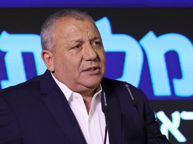الرئيس الأمريكي يقدم دعماً مطلقاً لنتنياهو وحذّر من مواجهة أمريكا لإيران منفردة