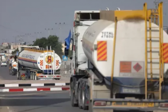 غزة: تحذير من تفاقم أزمة الوقود اللازم لعمل البلديات