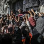 أزمة الخبز تغرق غزة.. الأسر بلا بدائل والسوق السوداء تبتلع الأرغفة