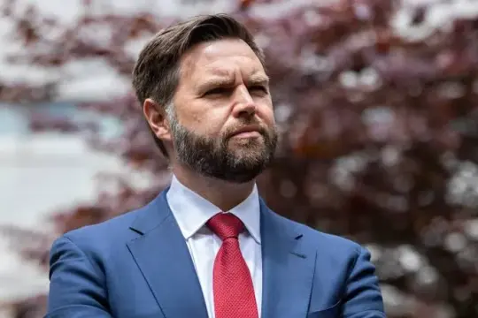 فانس: المفاوضات مع إيران مستمرة وترامب يسعى لاتفاق شامل رغم تعثر جولة إسلام آباد