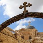 بطاركة ورؤساء كنائس القدس يؤكدون وحدة التمثيل الكنسي ويحذّرون من مبادرات مضرّة