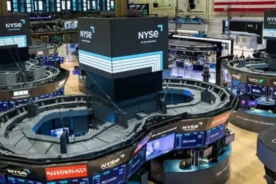 الأسهم الأمريكية تتراجع مع تصاعد المخاوف بشأن إنفاق شركات التكنولوجيا على الذكاء الاصطناعي