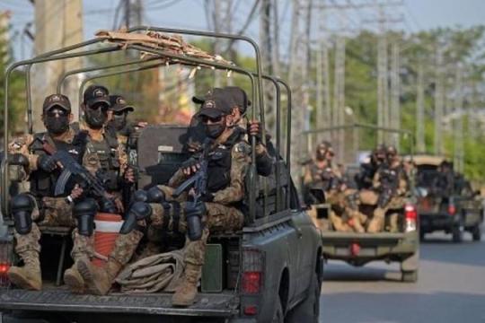 باكستان: مقتل 12 مسلحا خلال عمليات أمنية للجيش جنوب غربي البلاد