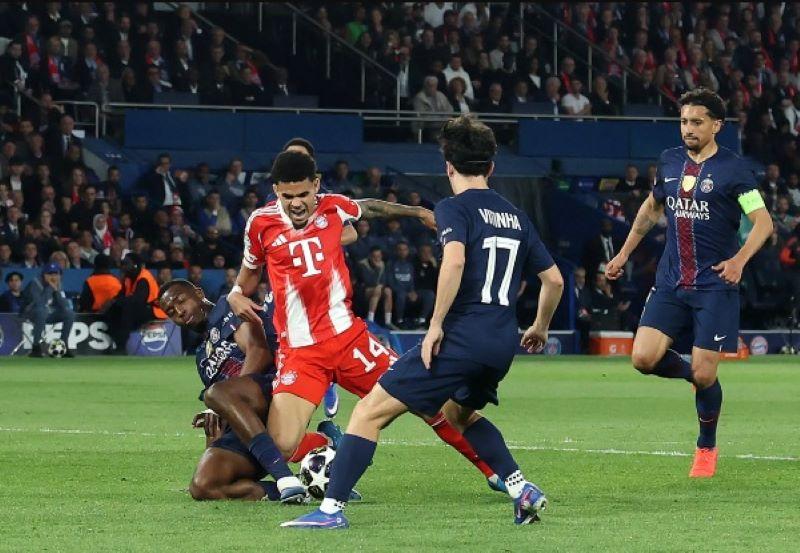 تسعة أهداف ومواجهة مفتوحة قبل الإياب في أليانز أرينا بعد واحدة من أكثر المباريات إثارة في تاريخ البطولة