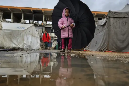 توقعات الطقس: استمرار عدم الاستقرار الجوي وانخفاض الحرارة اليوم الثلاثاء