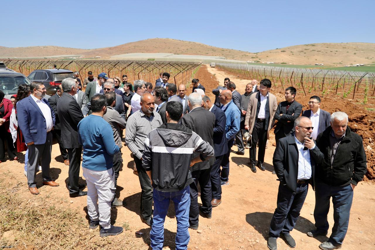 تحذيرات من تدمير واسع للقطاع الزراعي وخسارة آلاف فرص العمل نتيجة مشاريع استعمارية