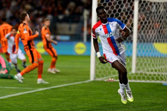 كريستال بالاس يقترب من نهائي دوري المؤتمر الأوروبي بثلاثية أمام شاختار