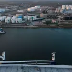 ترامب يعلن افتتاح أول مصفاة نفط أميركية جديدة منذ 50 عاماً في تكساس