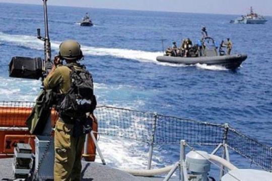 الاحتلال يعتقل 3 صيادين من بحر مدينة غزة