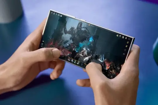 احتراق هاتف «جلاكسي S25 بلس» يثير قلق المستخدمين ويعيد ذكريات «نوت 7»