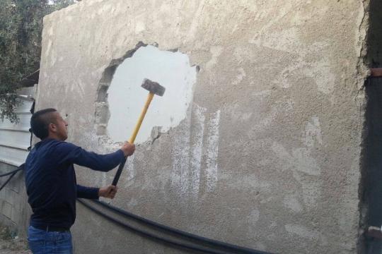 الاحتلال يجبر مقدسيًا على هدم منزله في سلوان ضمن سياسة التهجير والتهويد