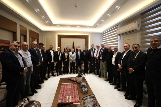 الاقتصاد الفلسطيني يبحث تعزيز الشراكة الاستثمارية مع غرفة تجارة وصناعة الوسط العربي