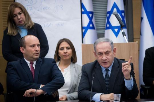 استطلاع جديد يكشف تراجع الليكود وتقدّم معسكر المعارضة بقيادة بينيت وآيزنكوت