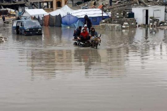 الدفاع المدني بغزة: 25 وفاة بينهم 6 أطفال جراء المنخفضات الجوية منذ بداية ديسمبر