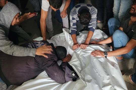 استشهاد مواطن برصاص الاحتلال شرق خان يونس جنوب قطاع غزة