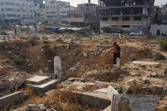 الأورومتوسطي: الاحتلال الإسرائيلي دمّر أكثر من 93% من مقابر غزة في إطار إبادة جماعية