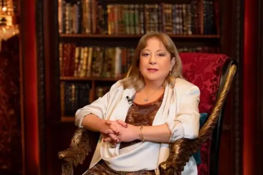 وفاة الفنانة سمية الألفي عن عمر 72 عامًا