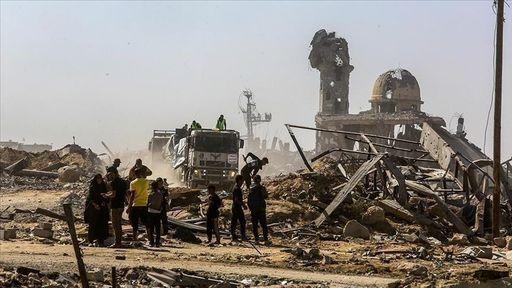 استهدافات بالطائرات المسيّرة وإطلاق النار على خيام نازحين في رفح وخان يونس