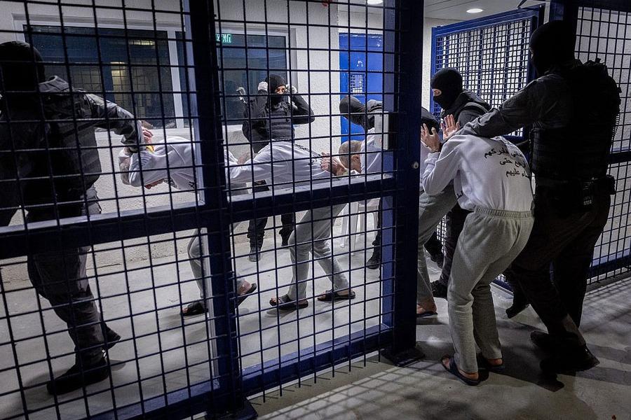 دعوات لملاحقة المسؤولين دوليًا وإنهاء سياسات الاعتقال والتعذيب في السجون