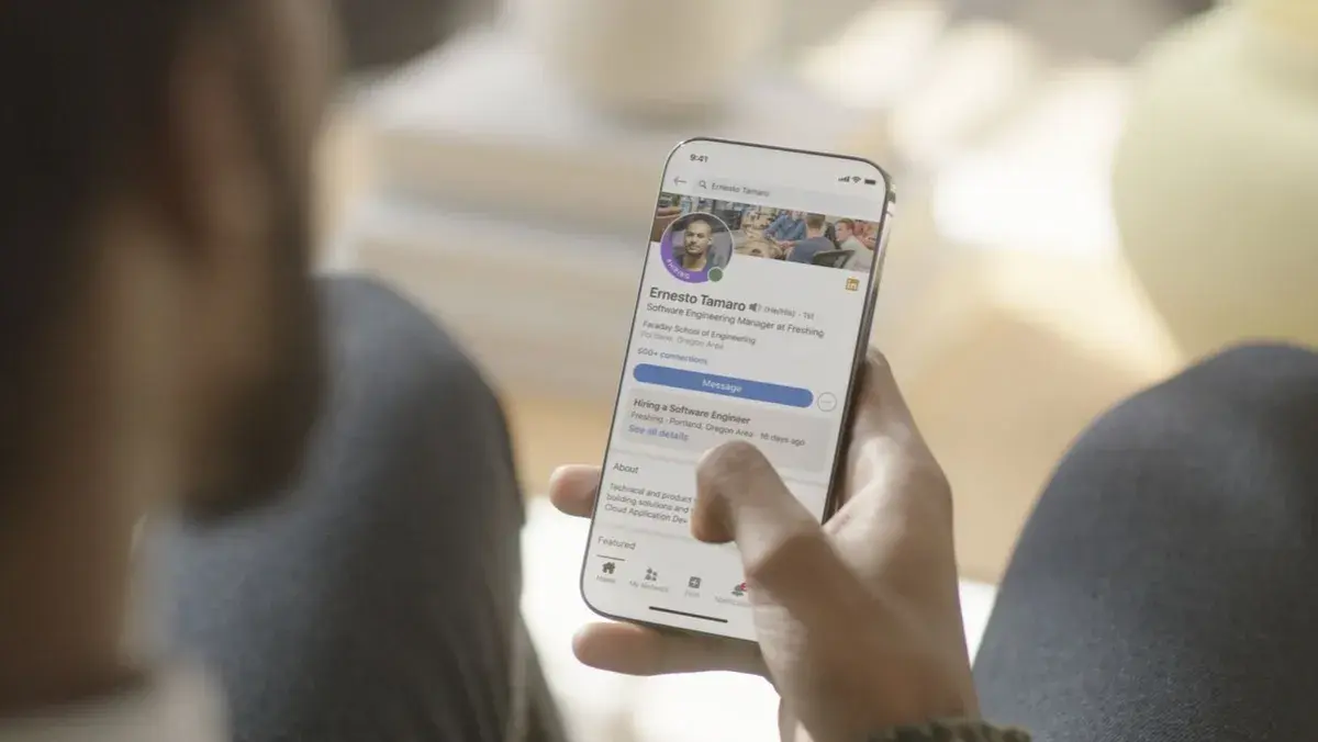 منظمة Fairlinked e.V تتهم المنصة بجمع بيانات حساسة دون علم المستخدمين وانتهاك قوانين الاتحاد الأوروبي