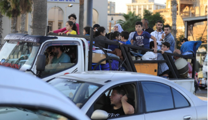 تقرير حقوقي يرصد نزوحًا واسعًا وضغطًا غير مسبوق على المخيمات والخدمات الأساسية