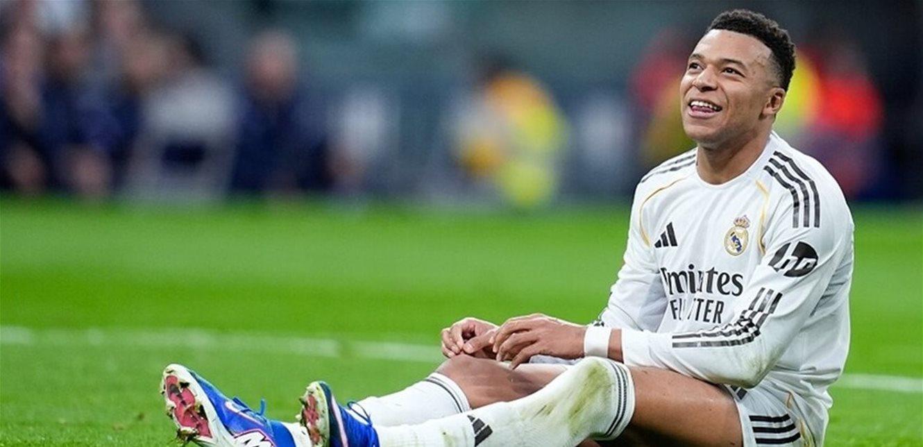 إصابة عضلية في الفخذ الأيسر تُبعد النجم الفرنسي مبدئياً أمام إسبانيول وتضع ظهوره ضد برشلونة محل شك