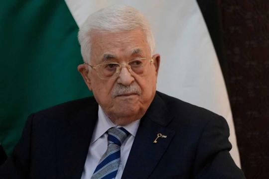 عباس يطالب بتثبيت وقف إطلاق النار في غزة وإنهاء معاناة الشعب الفلسطيني