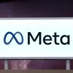ميتا تعلّق وصول المراهقين إلى شخصيات الذكاء الاصطناعي عالمياً
