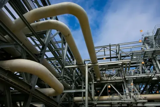 إعصار "ناريل" يعطل منشأة غاز رئيسية في أستراليا ويزيد الضغوط على أسواق الغاز العالمية