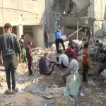 شهيد وإصابتان بقصف إسرائيلي استهدف مواطنين قرب مخيم البريج وسط قطاع غزة