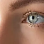 متى يُنصح بتناول فيتامين «أ» للحصول على أفضل فائدة لصحة العين؟