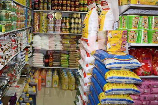 الاقتصاد: لا ارتفاع على أسعار السلع الأساسية ومخزون يكفي حتى 6 أشهر
