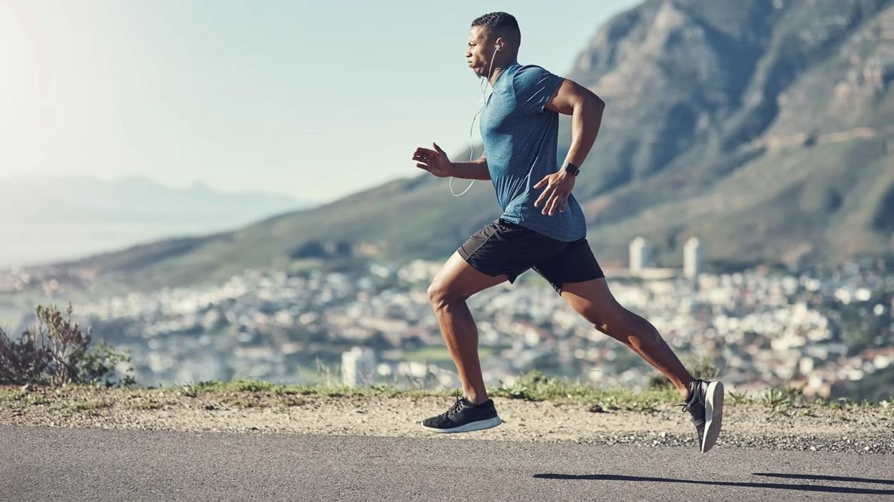 بحث طويل الأمد يؤكد أن ممارسة الرياضة في أي عمر تساعد على إبطاء التدهور