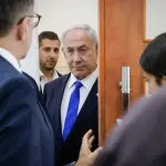 النيابة الإسرائيلية تطلب وثيقة أمنية حول تأجيل شهادة نتنياهو في محاكمته