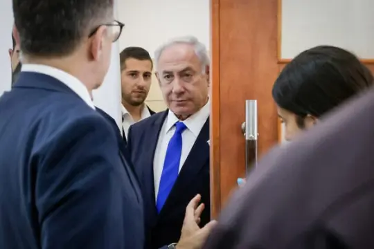 النيابة الإسرائيلية تطلب وثيقة أمنية حول تأجيل شهادة نتنياهو في محاكمته