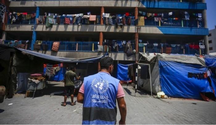 تجمعات نقابية وهيئات فلسطينية تعتبر القرار رضوخاً لضغوط إسرائيلية وتدعو لتحقيق مستقل وشفاف