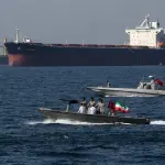 النفط يهبط بأكثر من 5% مع انطلاق محادثات أمريكية إيرانية وترقب إعادة فتح مضيق هرمز