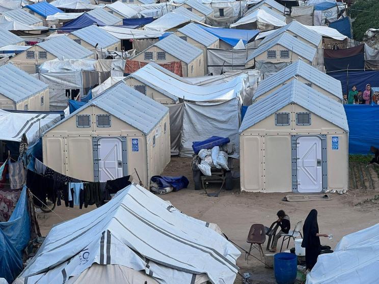 تقييم أضرار 10,327 مبنى ووحدات سكنية، وتشغيل مشاريع إيواء ومياه وصرف صحي