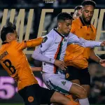 الجيش الملكي يبلغ نهائي دوري أبطال أفريقيا رغم خسارته أمام نهضة بركان