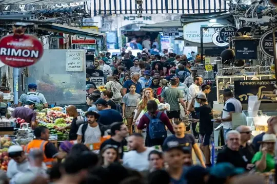 عدد سكان إسرائيل يتجاوز 10.3 مليون نسمة مع تراجع نسبة اليهود