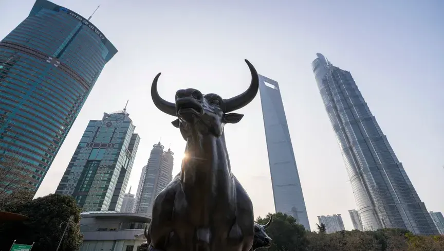 ضعف العوائد وعمليات الاسترداد يدفعان مئات الصناديق الصغيرة إلى التصفية وسط تشبع السوق وتشديد القواعد التنظيمية