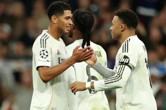 يان ديوماندي يظهر لأول مرة في قائمة ريال مدريد أمام شالكه