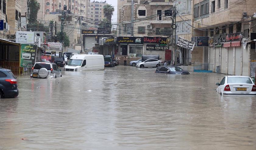 اجلاء عدد من السكان