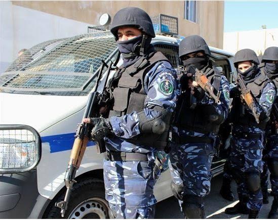 مكتب حقوق الإنسان بالأرض الفلسطينية المحتلة يعرب عن قلقه من استمرار احتجاز فلسطينيين لأسباب أمنية، ويطالب بإجراءات عاجلة لضمان حقوق المحتجزين.