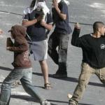 مستوطنون يهاجمون منازل المواطنين في جالود جنوب نابلس